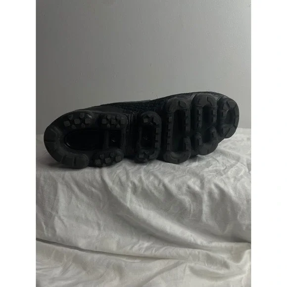 Nike Air VaporMax 2019 Black Running Shoes Sneakers Size 11 Mens
